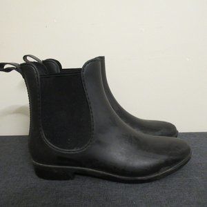 Rain boots